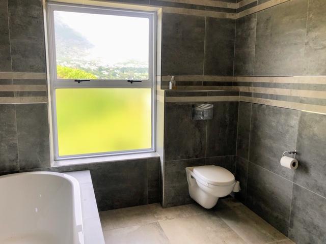 To Let 5 Bedroom Property for Rent in Hout Bay Western Cape